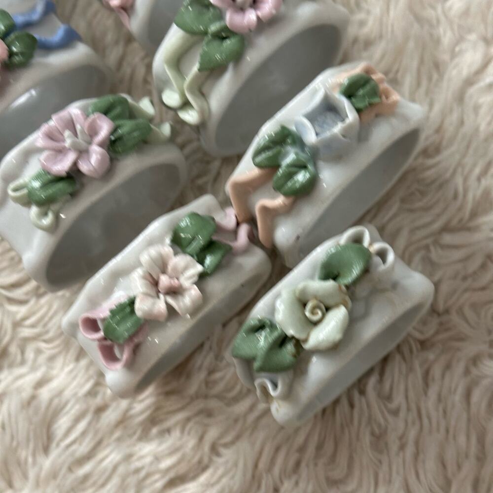 Set of 11 Vintage Napkin Rings Pastel Floral Fine China Ceramic Pastel Gardenp - Picture 4 of 7